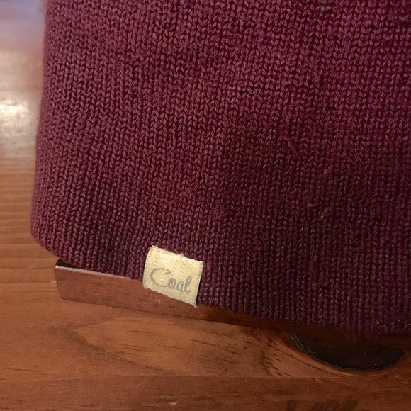 Coal toque/beanie - Picture 2 of 2